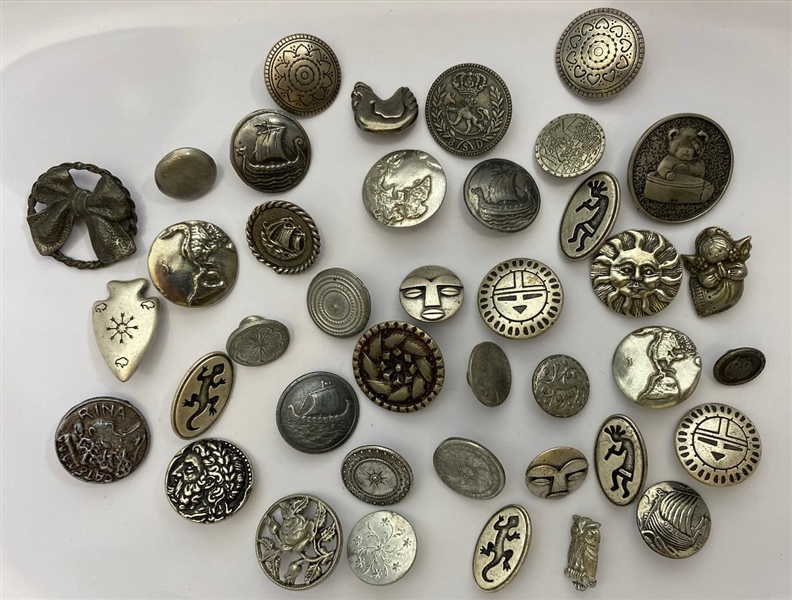 Lot Detail - Pewter Buttons