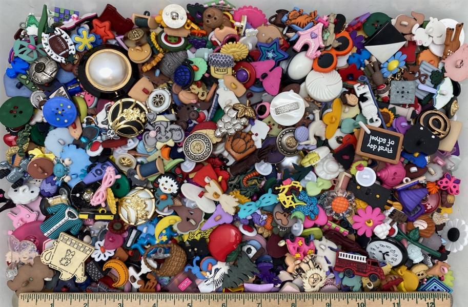 936 Buttons