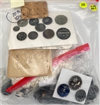 425 Buttons