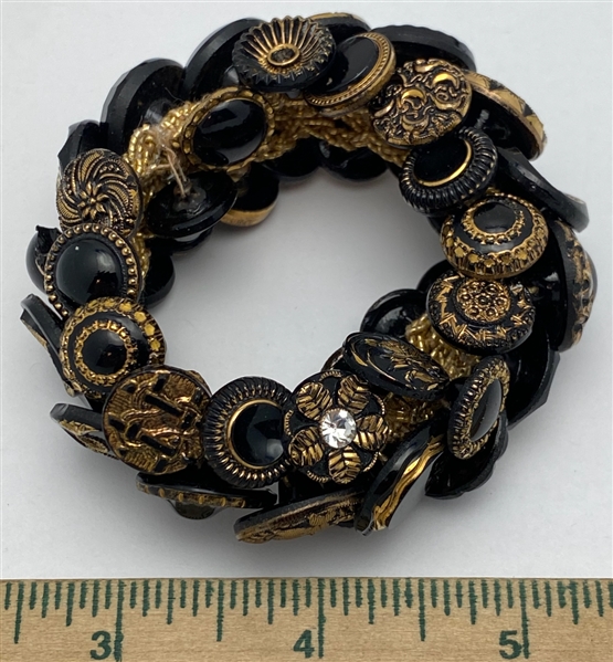 Button Bracelet